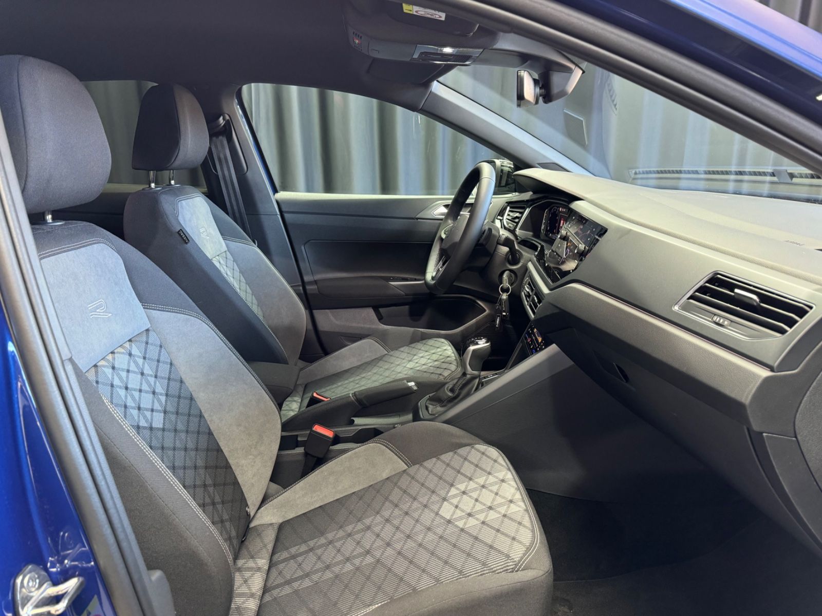Fahrzeugabbildung Volkswagen Taigo R-Line|DSG|NAVI|KAMERA|ACC|
