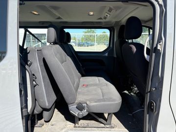 Renault Trafic - 11