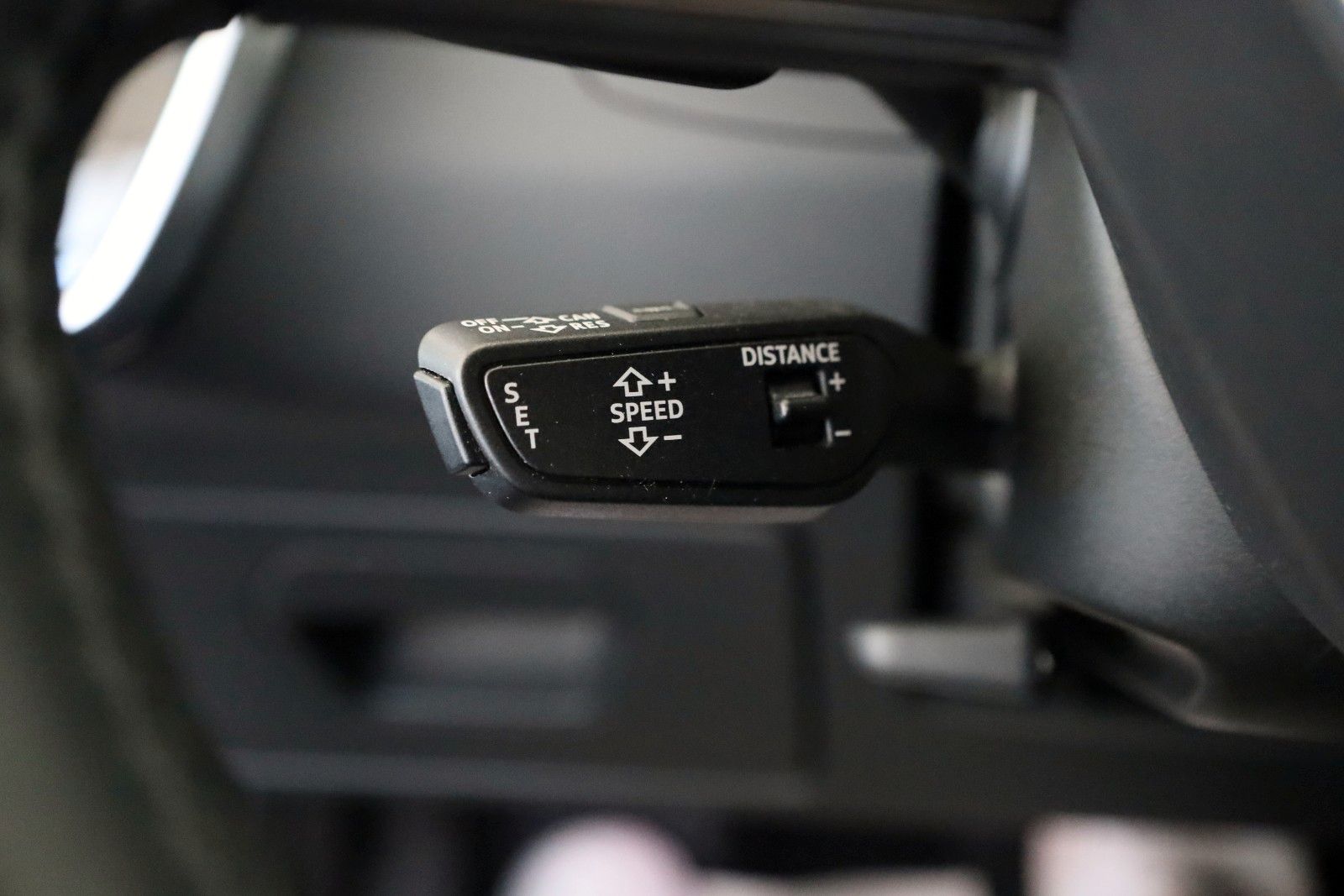 Fahrzeugabbildung Audi A6 Avant 40 TDI sport T.Leder,Navi,LED,ACC,SR+WR