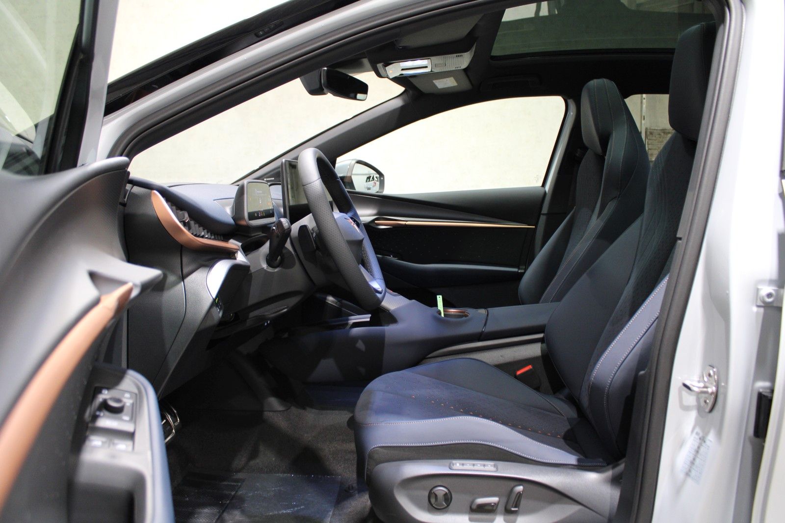 Cupra Tavascan - Bild 8