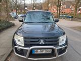 Mitsubishi Pajero 3,2 DI-D 4WD - - Mitsubishi aus 2010
