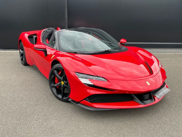 Ferrari SF90 SPIDER LIFT LED CARBON JBL TWOTONE KAMERA