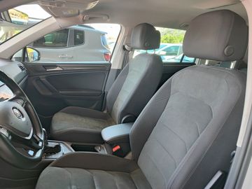 Volkswagen Tiguan - 10