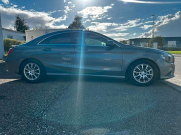 Mercedes CLA 200 - 3