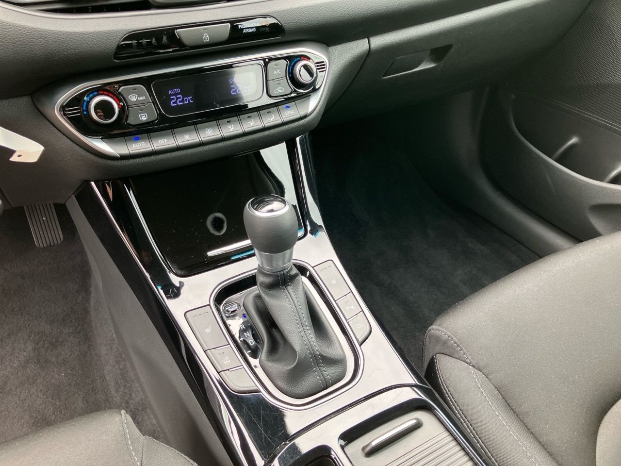 Fahrzeugabbildung Hyundai i30 DCT PRIME LED*NAVI*TEMPO*WINTER*CARPL*KAM*2Z