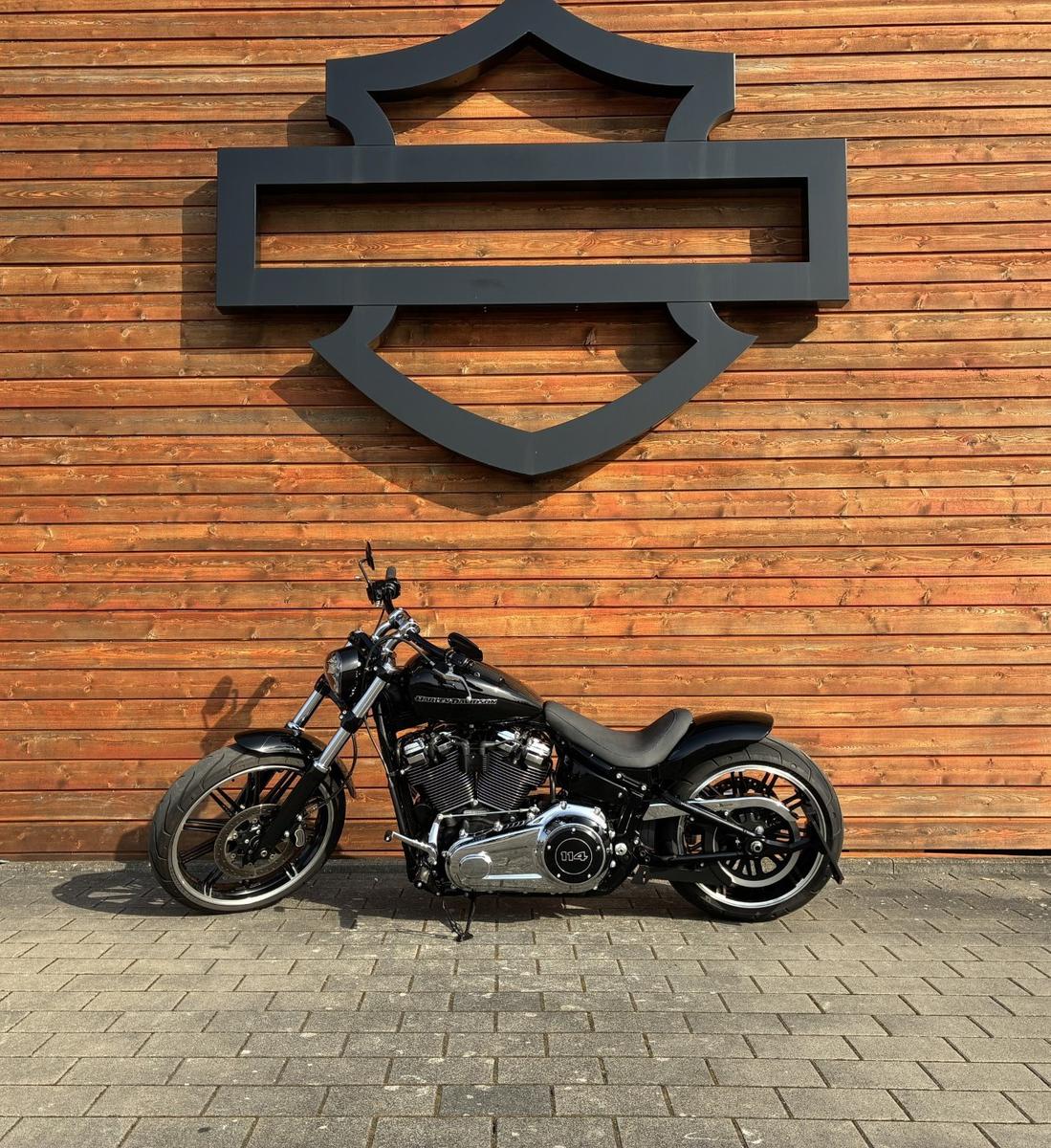 Harley-Davidson Breakout 114 FXBRS KessTech Heckumbau
