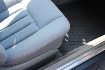 Mercedes E 200 - 12
