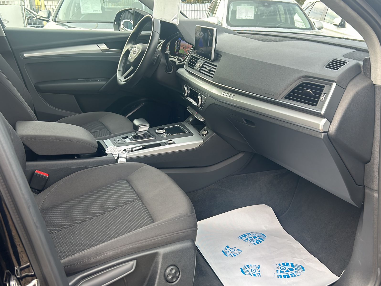 Fahrzeugabbildung Audi Q5 40 TDI quattro