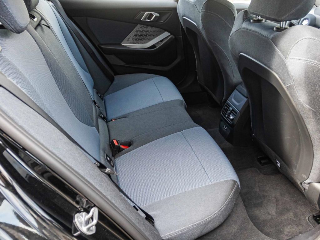 BMW 118 - Bild 15