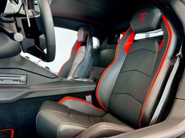 Lamborghini Aventador S Coupé Sofort verfügbar!, V12 6.5l