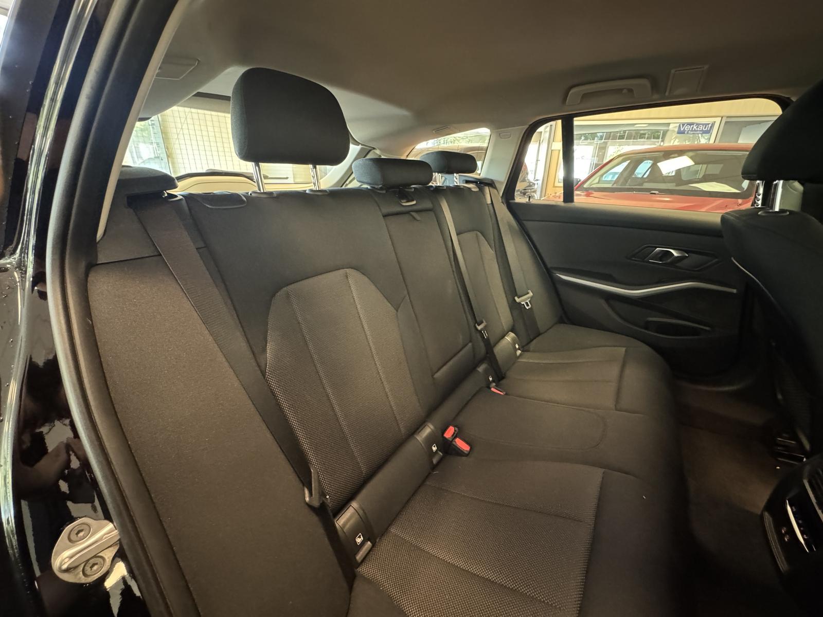 BMW 330 Plug-In*AHK*Live Cockpit Plus*Tempo*SHZ*Navi, миниатюра 20