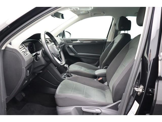 Fahrzeugabbildung Volkswagen Tiguan Elegance 2.0 ACC Matrix AHK