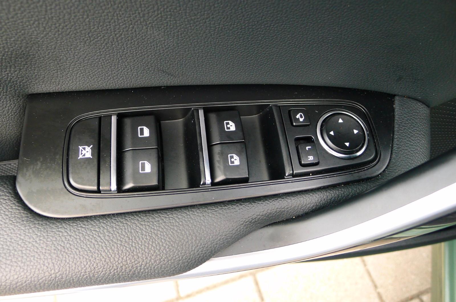 Kia Ceed SW 1.5 T-GDI 140 PS DCT Spirit/Navi/UVO