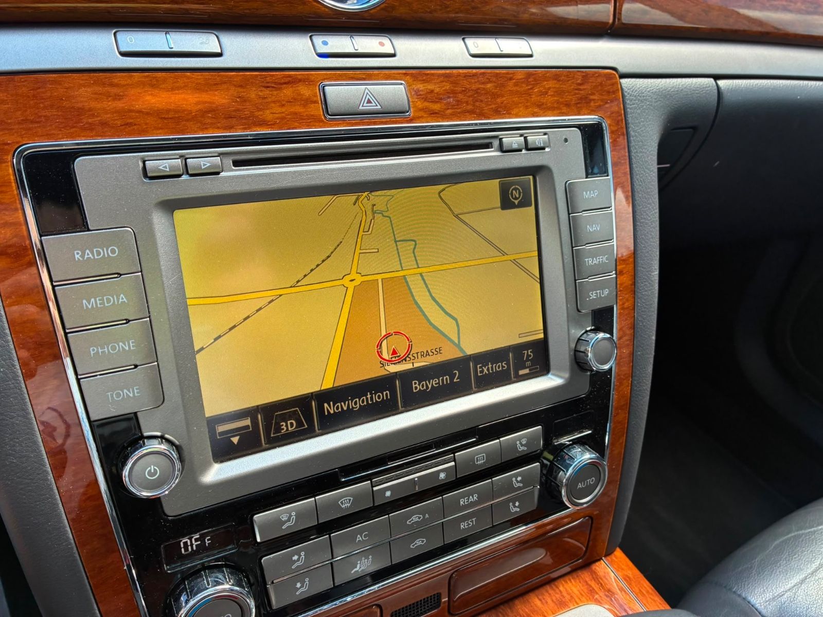 VW Phaeton Phaeton V6 TDI 5-Sitzer 4Motion*Pano*Navi*Temp*, Ansicht 26