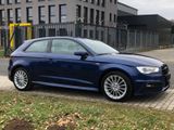 Audi A3 1,6TDI S-Line Selection Navi+Xenon+Scheckheft - Audi A3: Se TDI