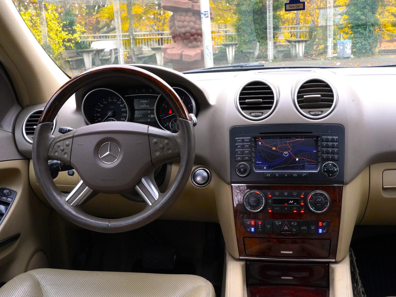Mercedes-Benz ML 500 4Matic*AMG-Styling~Offr-Paket~StHz~AHK*