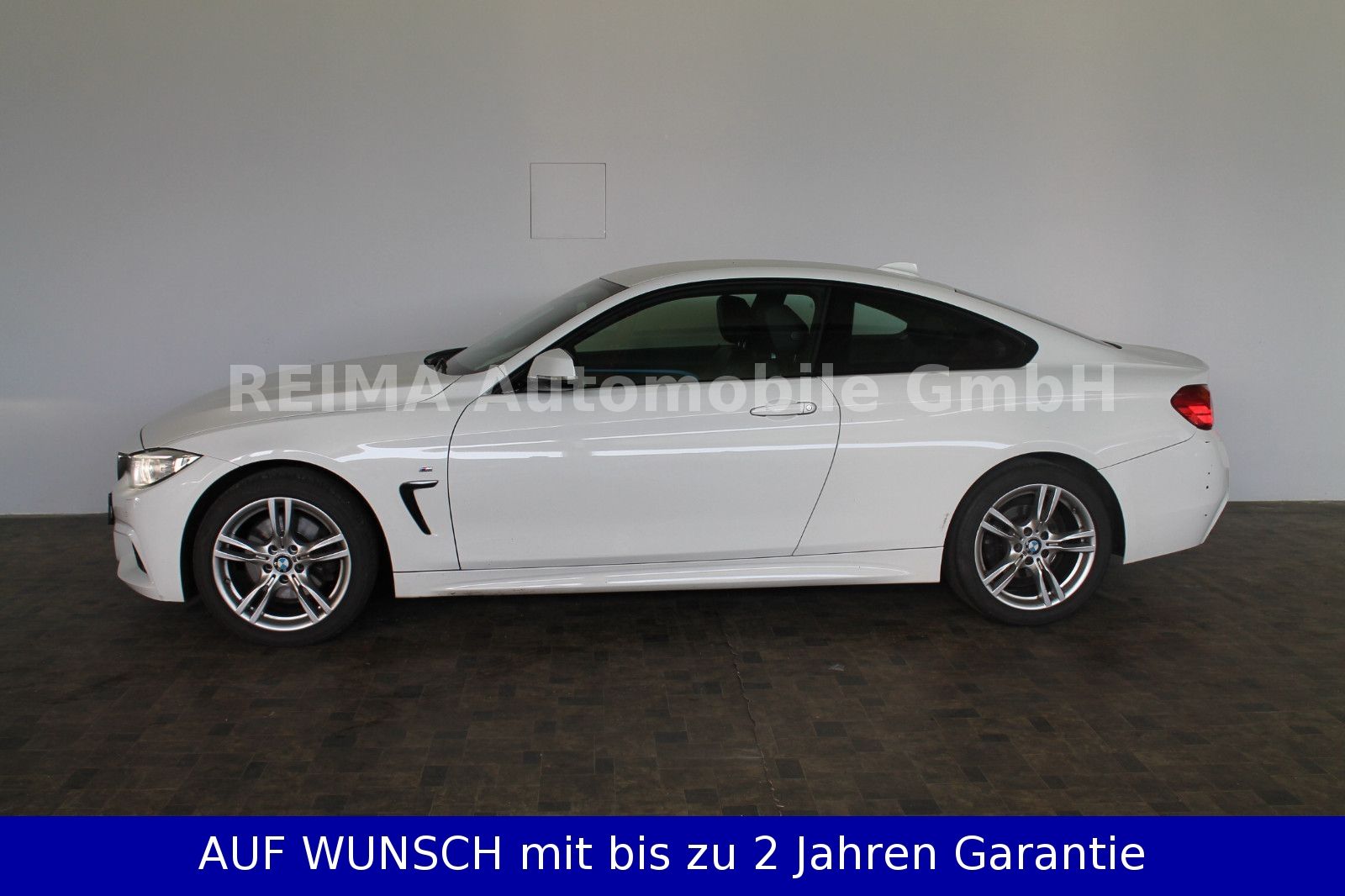 Fahrzeugabbildung BMW 428 i xDrive Coupe, M-Sportpaket, Kamera