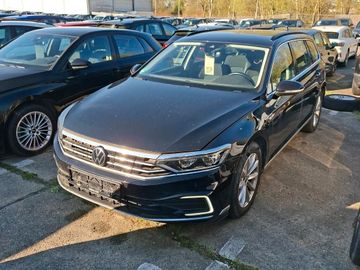 Volkswagen Passat Variant - 1