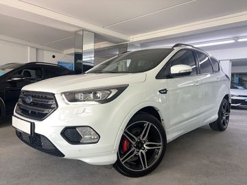 Ford Kuga - 1