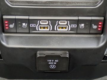 Dodge RAM 1500 4x4 Limited CrewCab unfallfr.im Vorlauf