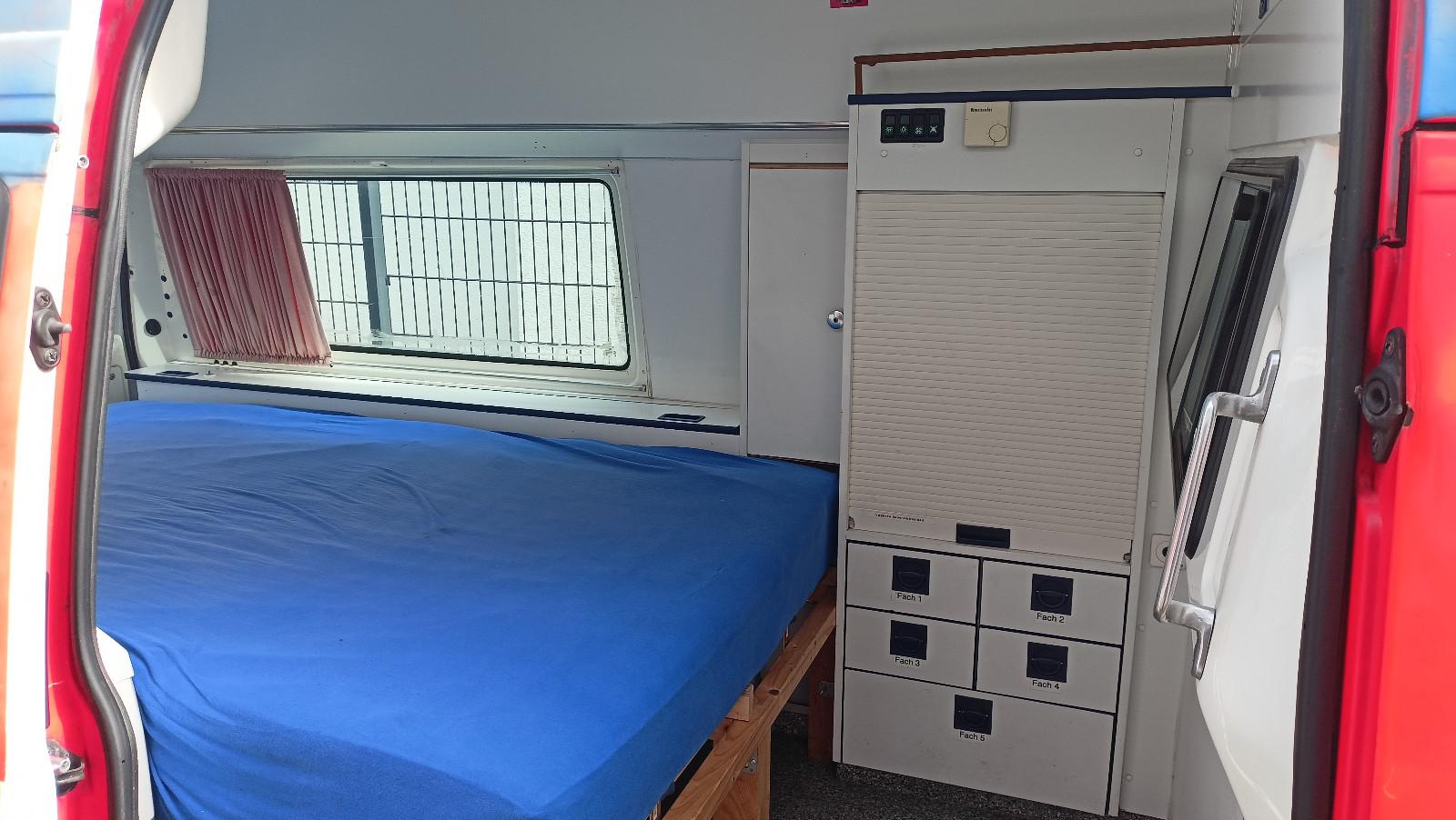 Volkswagen T4 Wohnmobil / Krankenwagen