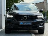Volvo XC40 T5*ACC*R DESIGN*KAM*HARMAN*KEY*MEMORY*AHK - Volvo XC40 mit Hybrid-Antrieb: Geländewagen