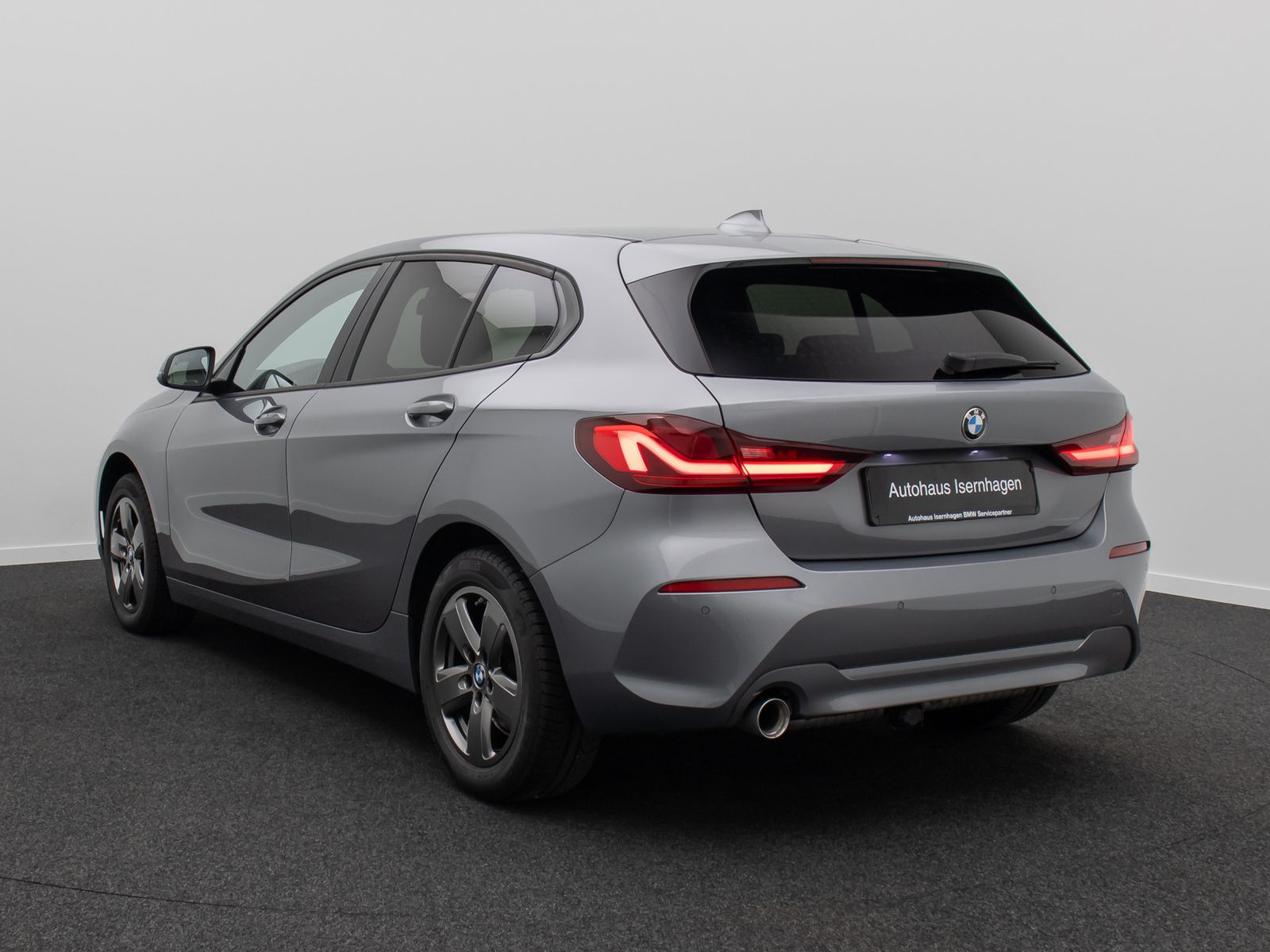 Fahrzeugabbildung BMW 118i GeschwindigReg DAB AHK DriveAs LED CockpitP