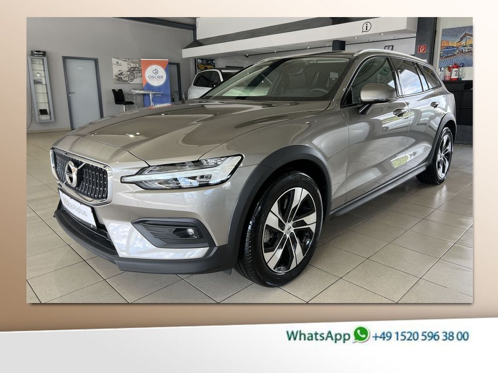 Volvo V60 Cross Country V60 CC B5 Pro AWD ACC BLIS Kamera Leder WinterPk