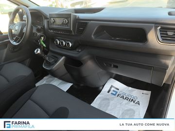 Renault Trafic - 9