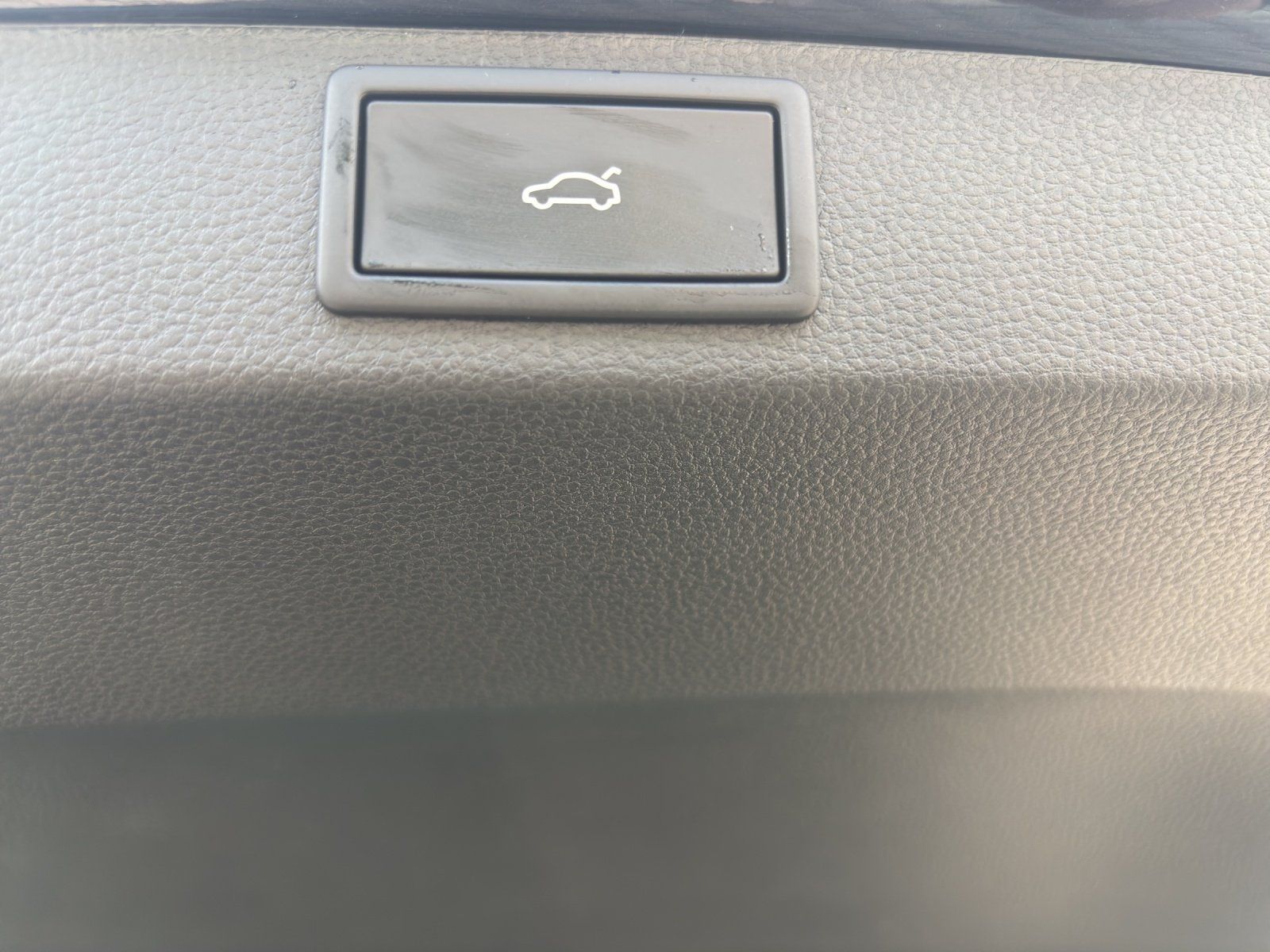 Fahrzeugabbildung SKODA Karoq Selection 1,5 TSI 110 kW DSG