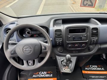 Opel Vivaro - 11