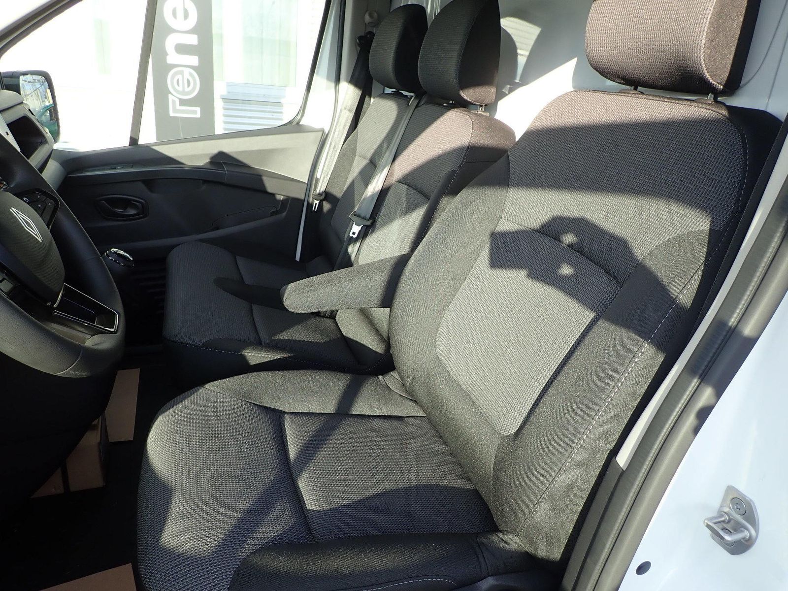 Fahrzeugabbildung Renault Trafic Lkw Komfort L1H1 3,0t Blue dCi 130 MY25