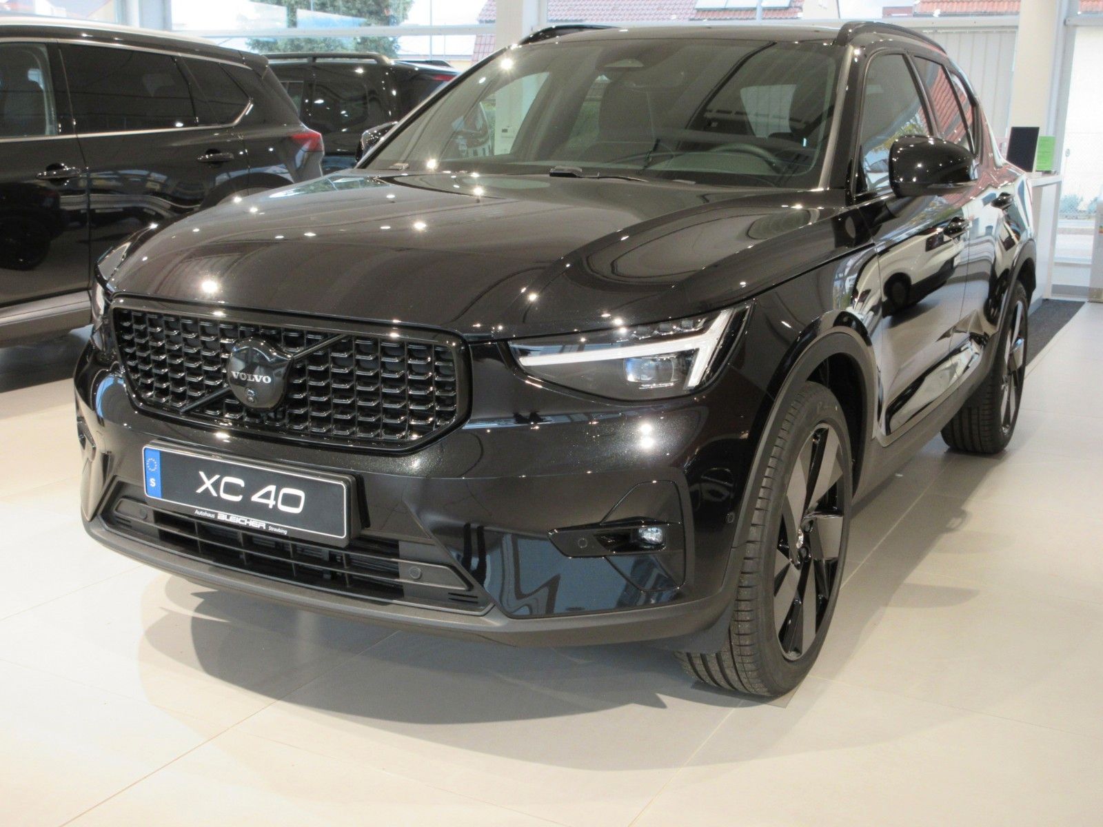 Fahrzeugabbildung Volvo XC 40 B3 Ultra Black Edition | 360° | NS | Navi