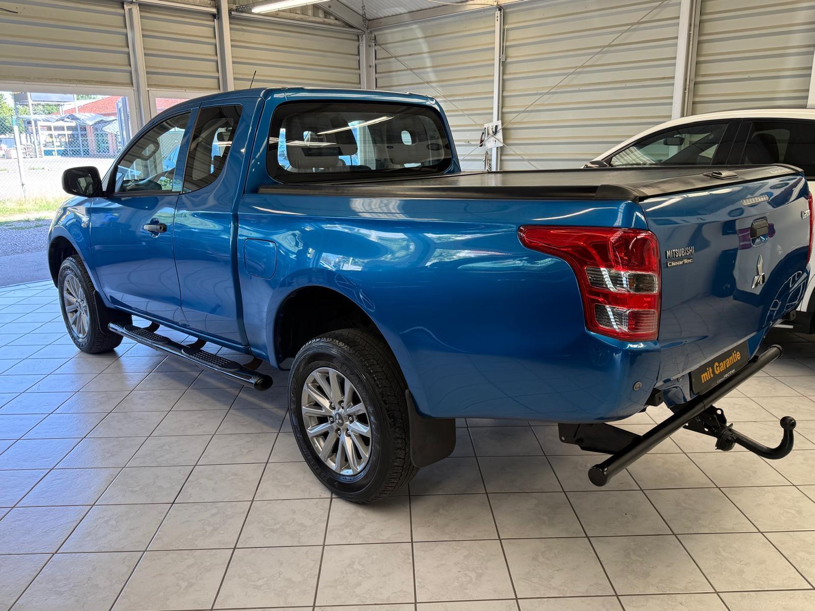 Mitsubishi L200 Basis Club Cab 4WD 1Hand AHK 3,5t LKW-Zul