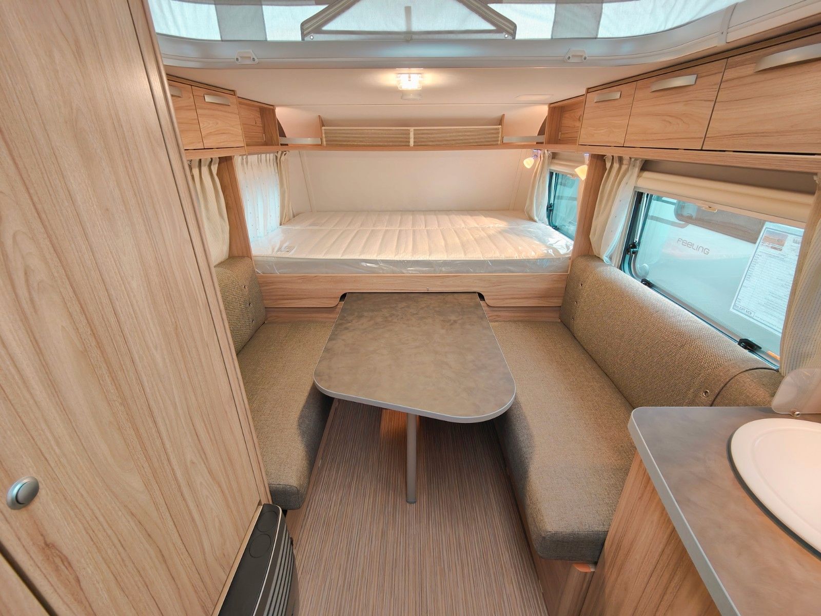 Fahrzeugabbildung HYMER / ERIBA / HYMERCAR Feeling 515 Elegance - SPRING SALE -