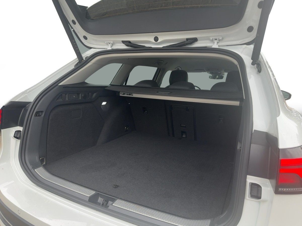 Volkswagen Passat Variant 1.5 eHybrid Business Navi LED ACC foto 6