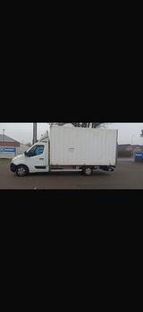 Renault Transporter mit Hebebühne - Renault: Transporter