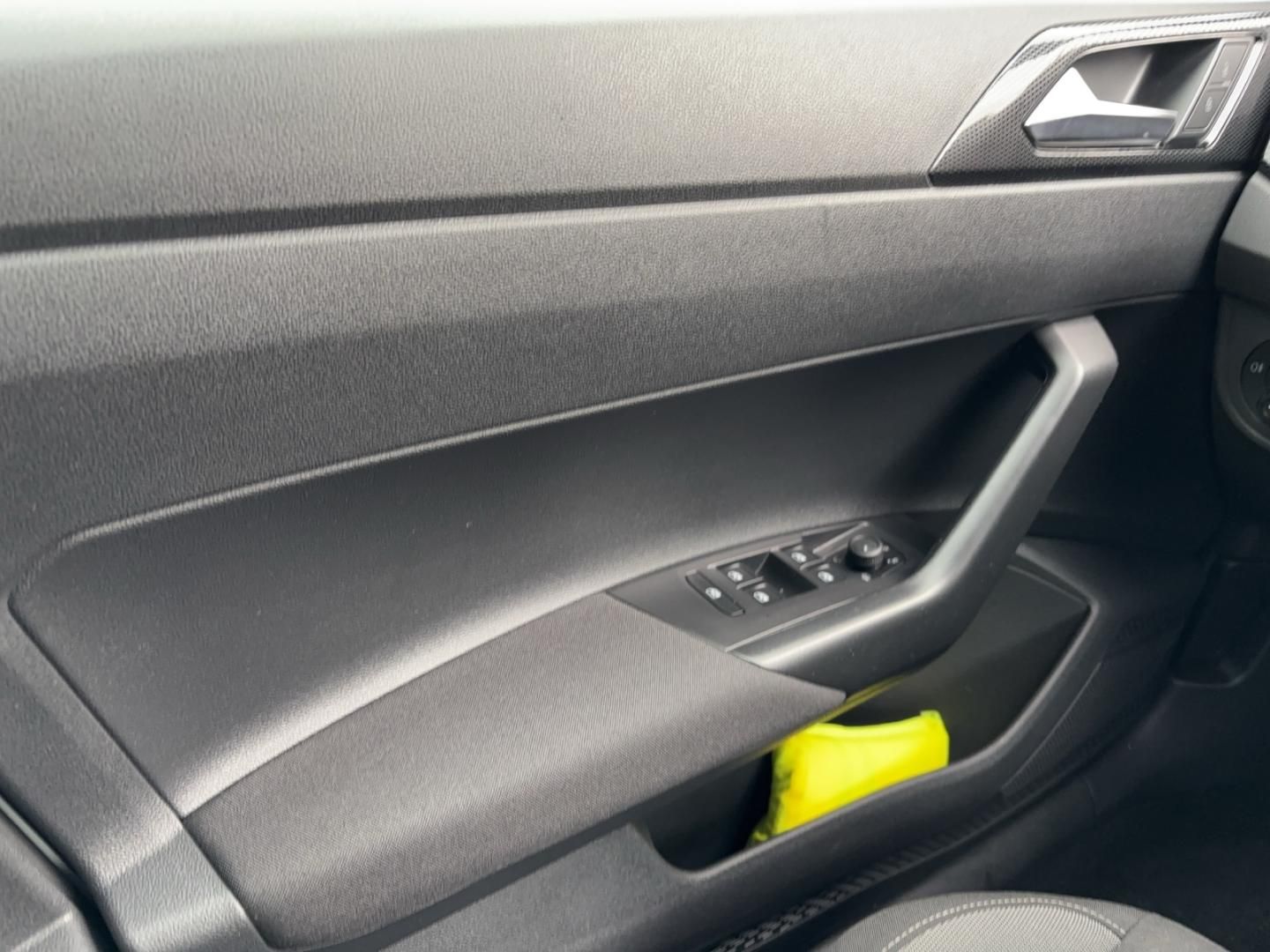 Fahrzeugabbildung Volkswagen Polo Life ,Life,Navi,Sitzheizung,LED Scheinwerfe