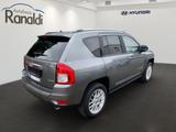 Jeep Compass Limited 4x2 2.0 ++ Tempomat ++ Navi ++ L - Jeep Compass mit Benzin-Antrieb: Leder, Sitzheizung, Geländewagen, 2.4