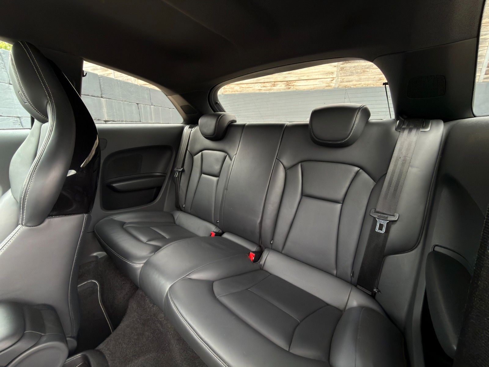 Fahrzeugabbildung Audi S1 2.0 TFSI quattro SHZ PDC Navi Leder Ambiente