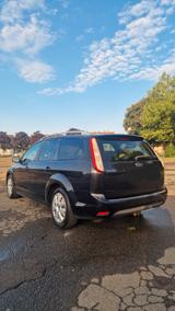 Ford Focus 1,6 Black Magic Turnier Black Magic - Ford Focus: Black Magic