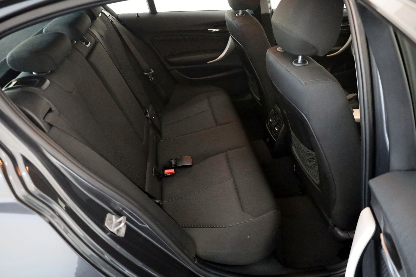 Fahrzeugabbildung BMW 116 d Advantage 5-Türig,Navi,SH,Tempomat,PDC