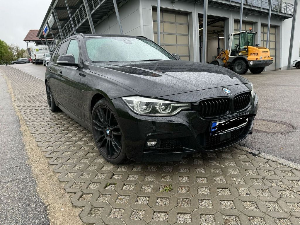 Image of BMW 330