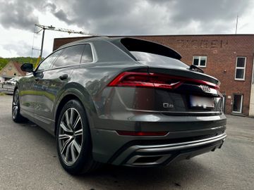 Audi Q8 - 6