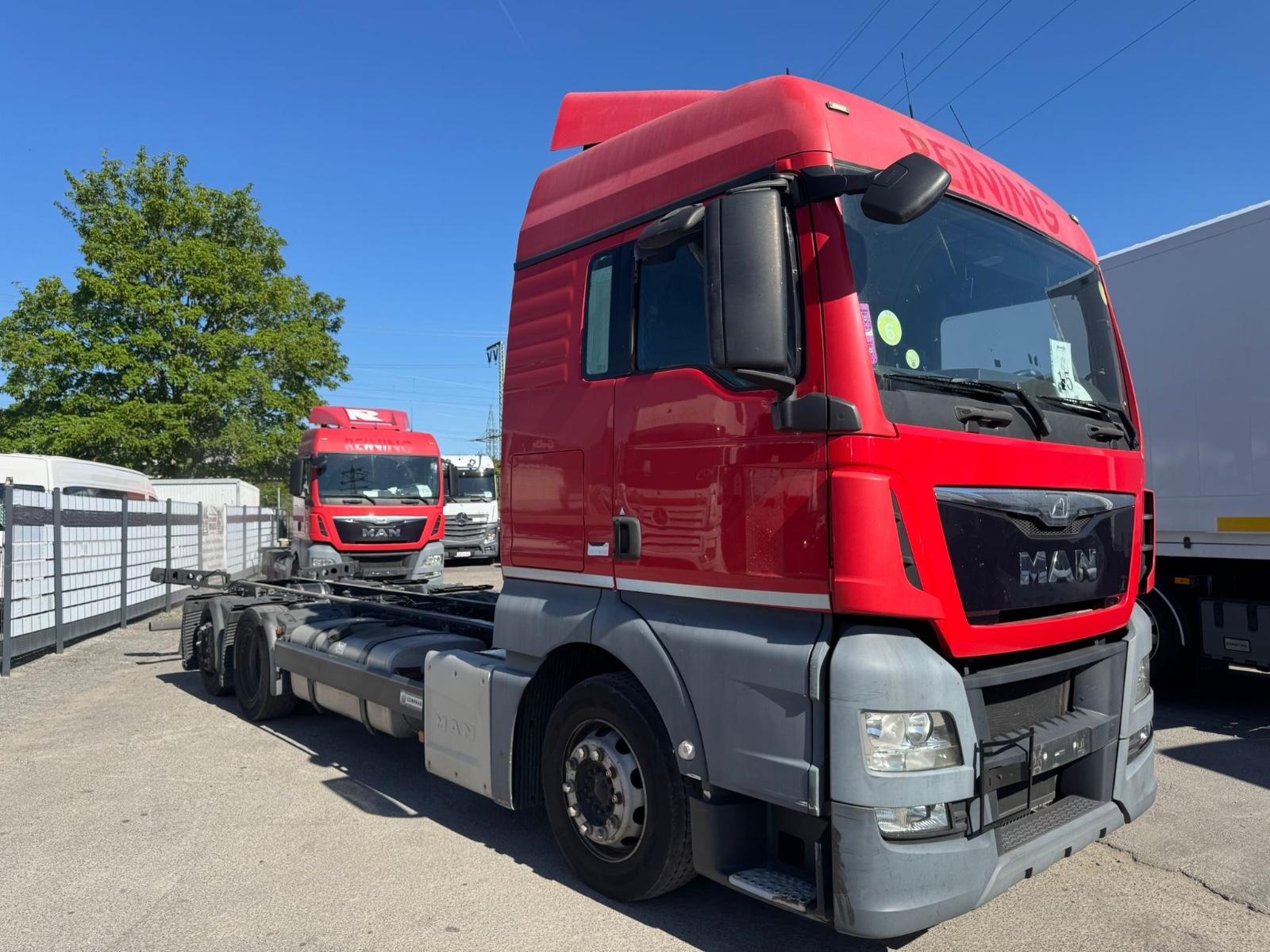 MAN TGX 26.400 LL-U/Fahrgestell-Intarder/9XVerfügbar