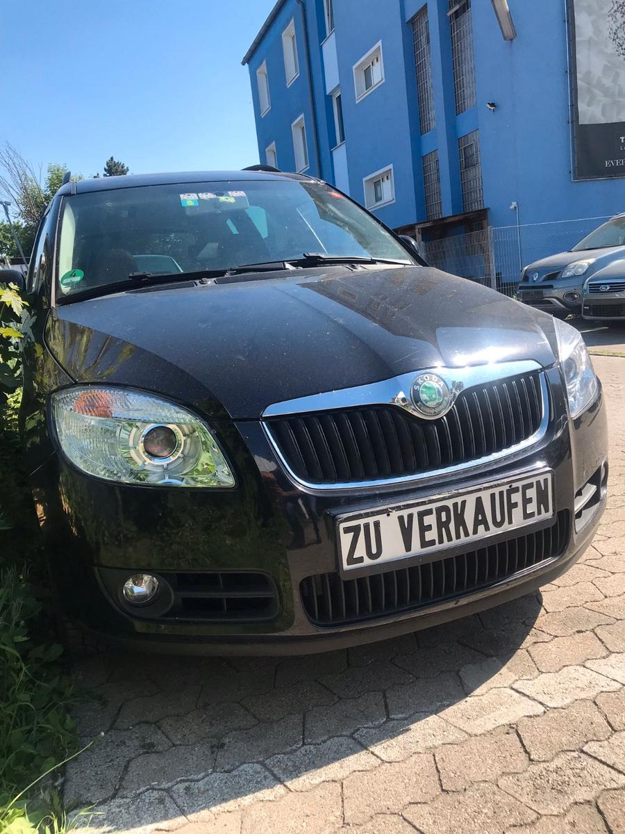Skoda Roomster 1.4/Navi/Klima/PDC/Tüv6-26