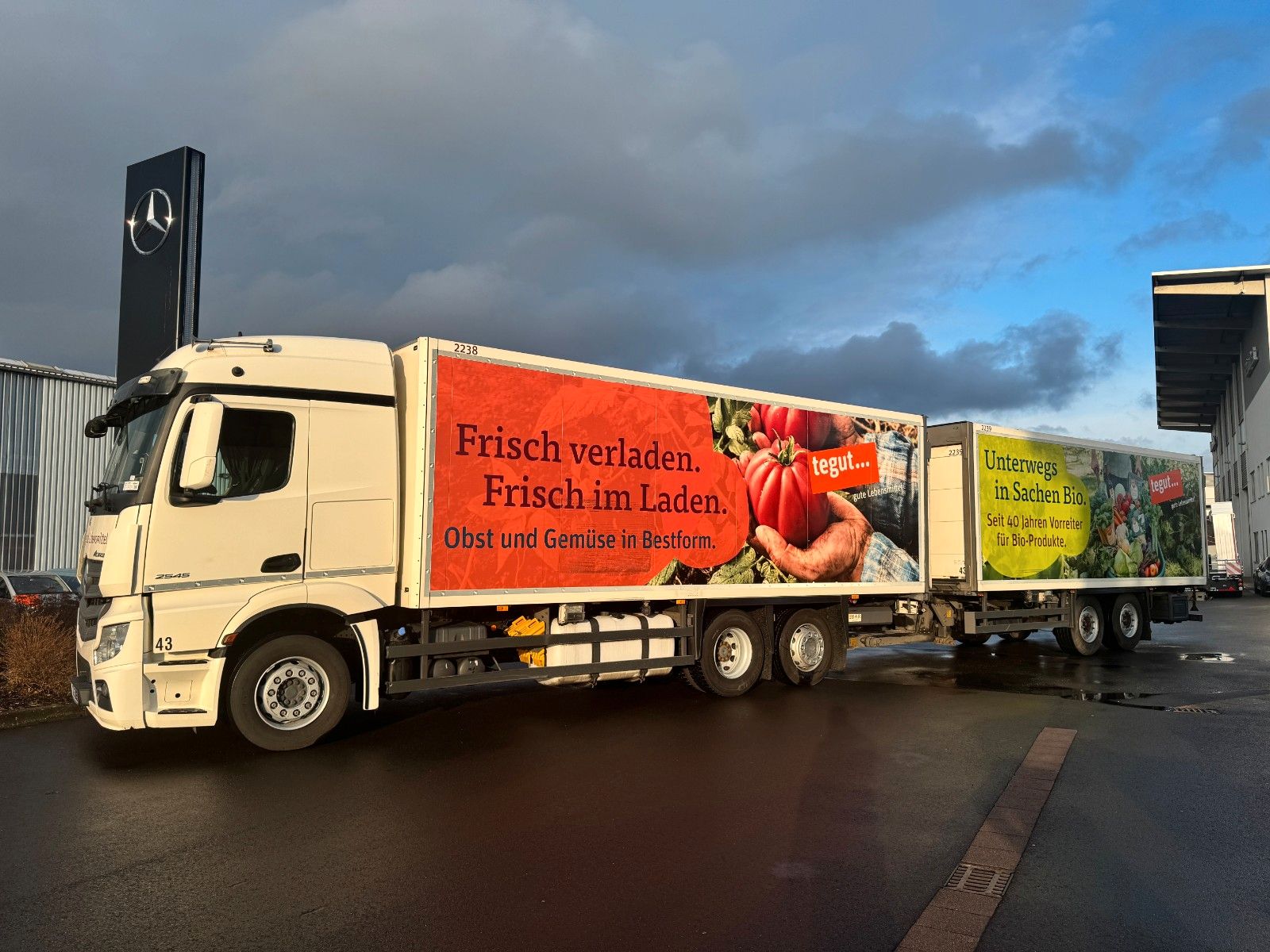 Fahrzeugabbildung Schmitz Cargobull Carrier Supra 950U LBW 2.000kg Durchlade SAF