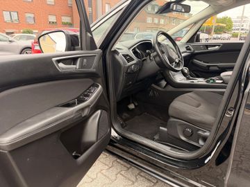 Ford S-Max - 8