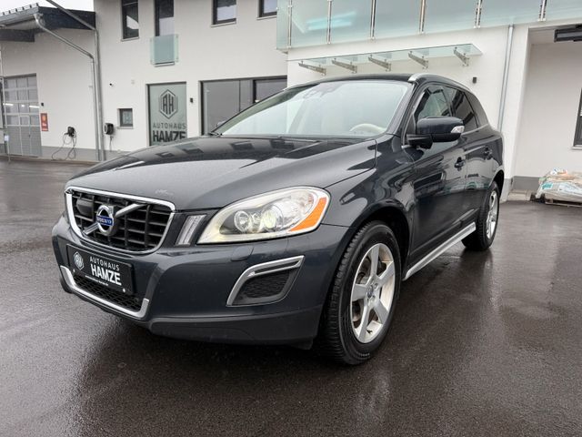 Volvo XC60 Summum AWD|Panorama|Automatik|Xenon|Keyless