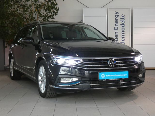 Passat Variant 2.0 TDI Elegance AHK NAVI MATRIX